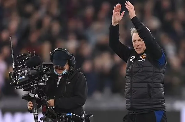 Televízne práva na Premier League sa v USA vyšplhajú na 2 miliardy dolárov