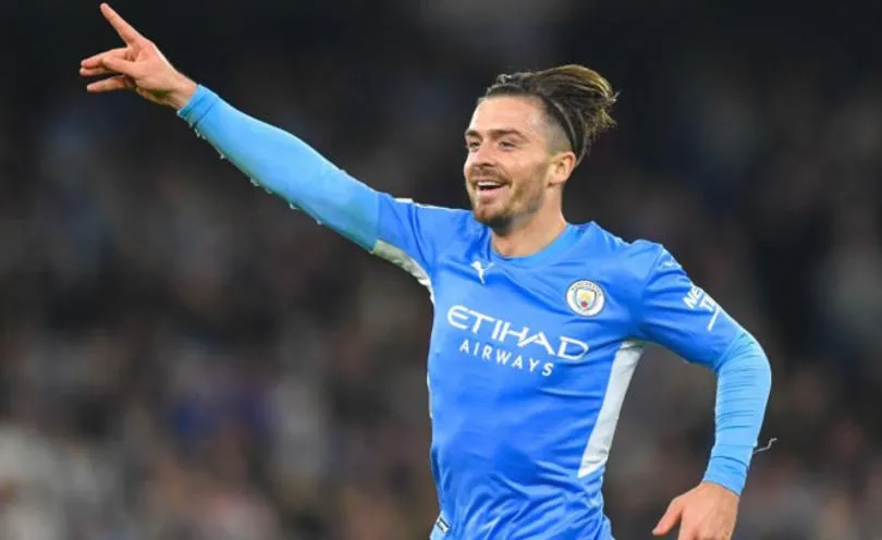 Manchester City a Liverpool zdolali svojich súperov v divokých gólových prestrelkách