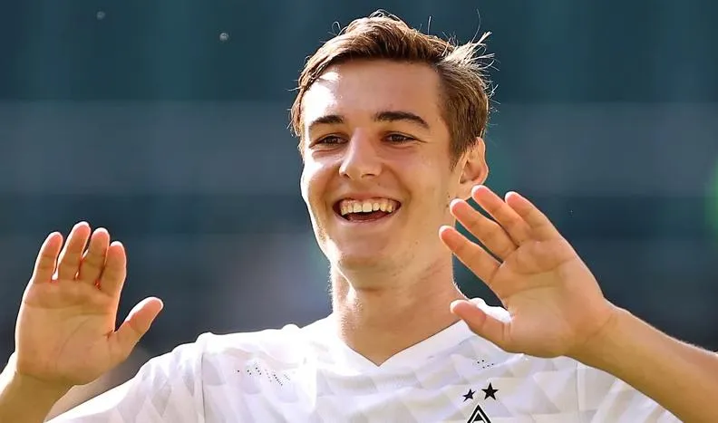 Transferové novinky a špekulácie z Liverpoolu: Neuhaus, Traore, Niguez, Chiesa, Shaqiri, Henderson