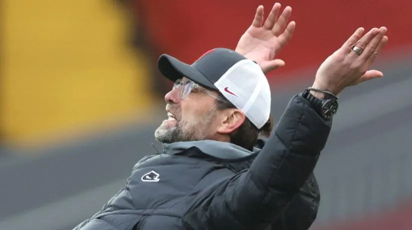 Desať kľúčových štatistík, ktoré podčiarkujú totálny kolaps Liverpoolu