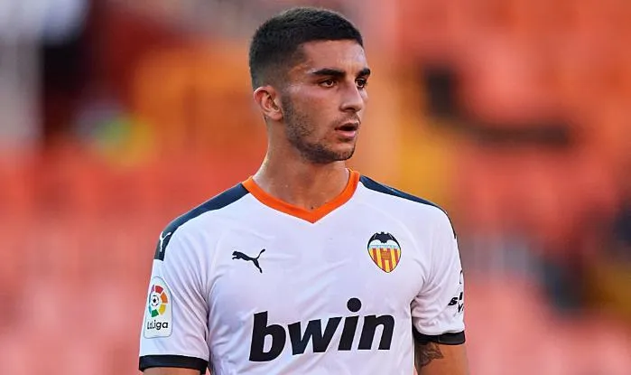 Prestupové novinky a špekulácie z anglickej Premier League (17.7.2020)