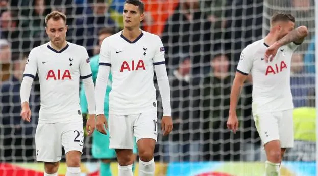 Finalista Ligy majstrov Tottenham si spravil hanbu na vlastnom štadióne [VIDEO]