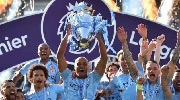 Manchester City má prvý miliardový káder futbalovej histórie