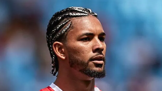 Aston Villa získala ďalšie tri letné posily