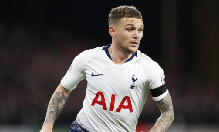 Trippier prestúpil do Atlética, Maguire chce nasledovať kroky Ria Ferdinanda
