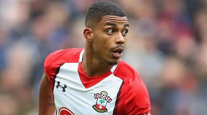 Prestupové novinky z Premier League: Lemina, Elliott, Saliba, Rodriguez, Delph, Ayew