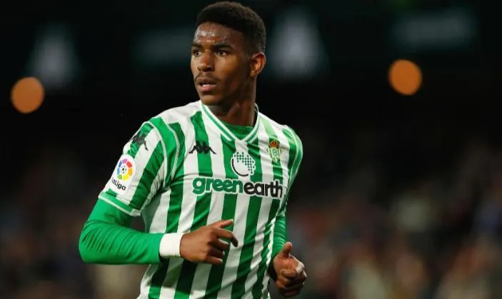 Premier League a prestupové špekulácie: Maguire, Rodri, Fernandes, Lukaku, Benitez, Firpo