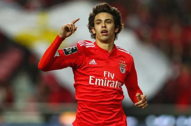 Premier League a prestupové špekulácie: Cancelo, Draxler, lo Celso, Dybala, Koulibaly, Maguire