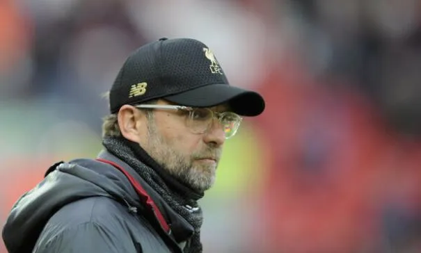 Klopp neverí, že by United v aktuálnej forme mohli zastaviť mestského rivala