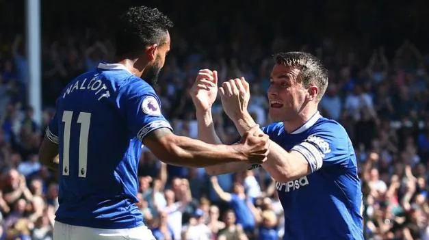 35. kolo Premier League: Manchester United odišiel z Evertonu s debaklom [VIDEO]