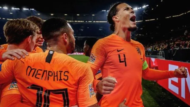 Kto bol najlepším holandským hráčom v histórii Premier League?