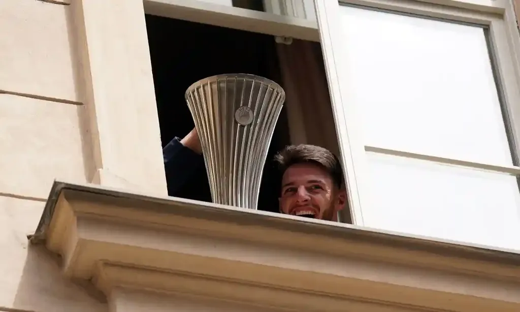 Arsenal je presvedčený, že získa Declana Ricea, West Hamu je ochotný vyplatiť 90 miliónov libier