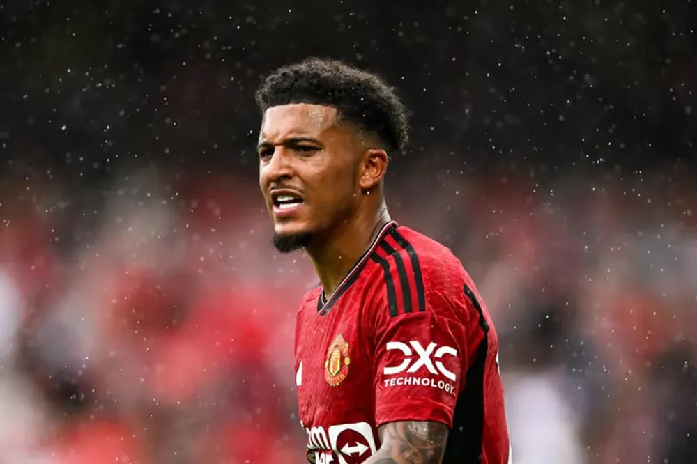 Manchester United finalizuje detaily odchodu Jadona Sancha do Borussie Dortmund