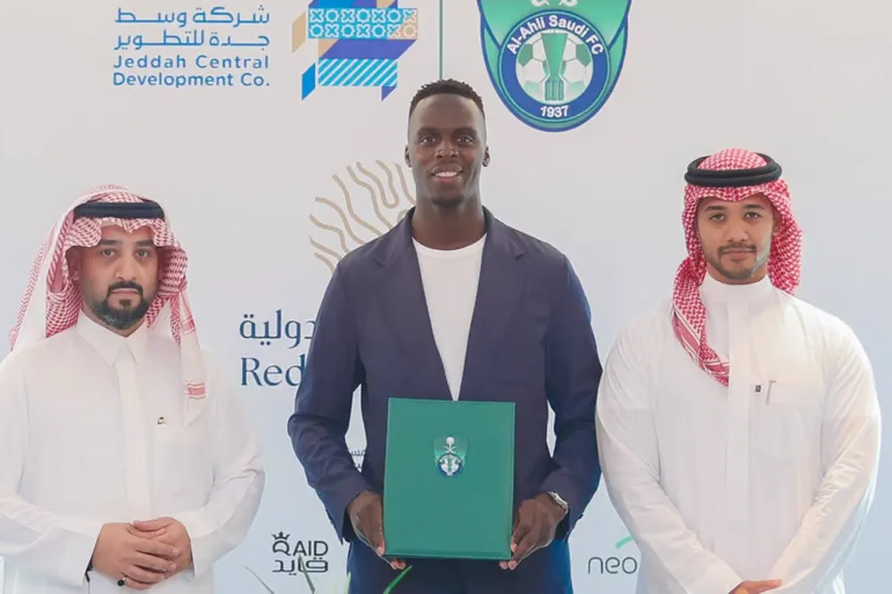 Saudská Arábia je problematická, ale je to dojná krava, ktorú Premier League potrebuje